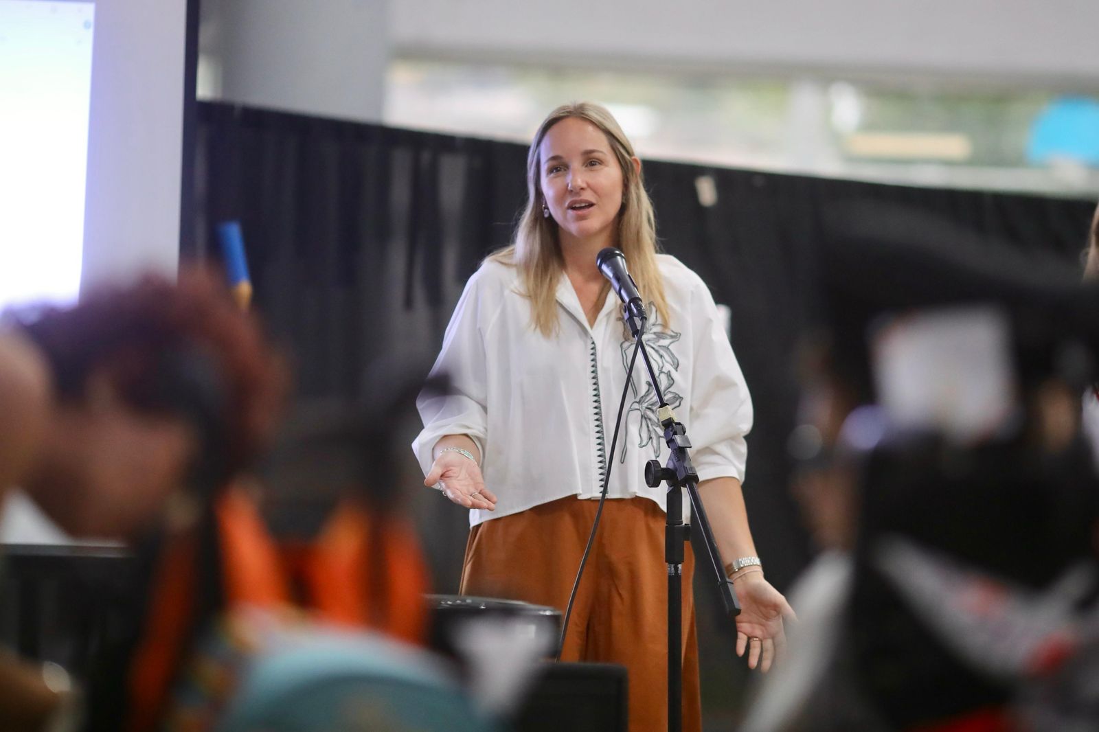 Clara Muzzio en el inicio lectivo 2025: “Hoy, las aulas vuelven a abrirse y así es como queremos que estén. Llenas de chicos y de futuro”