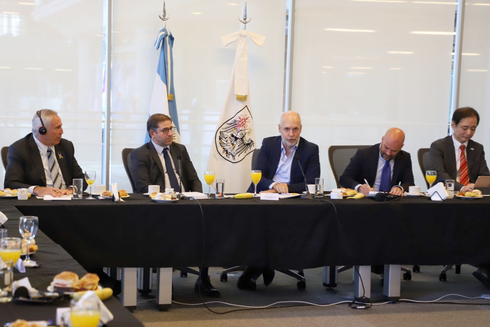 Rodríguez Larreta se reunió con embajadores del G20. Foto: Macarena Bultri/GCBA