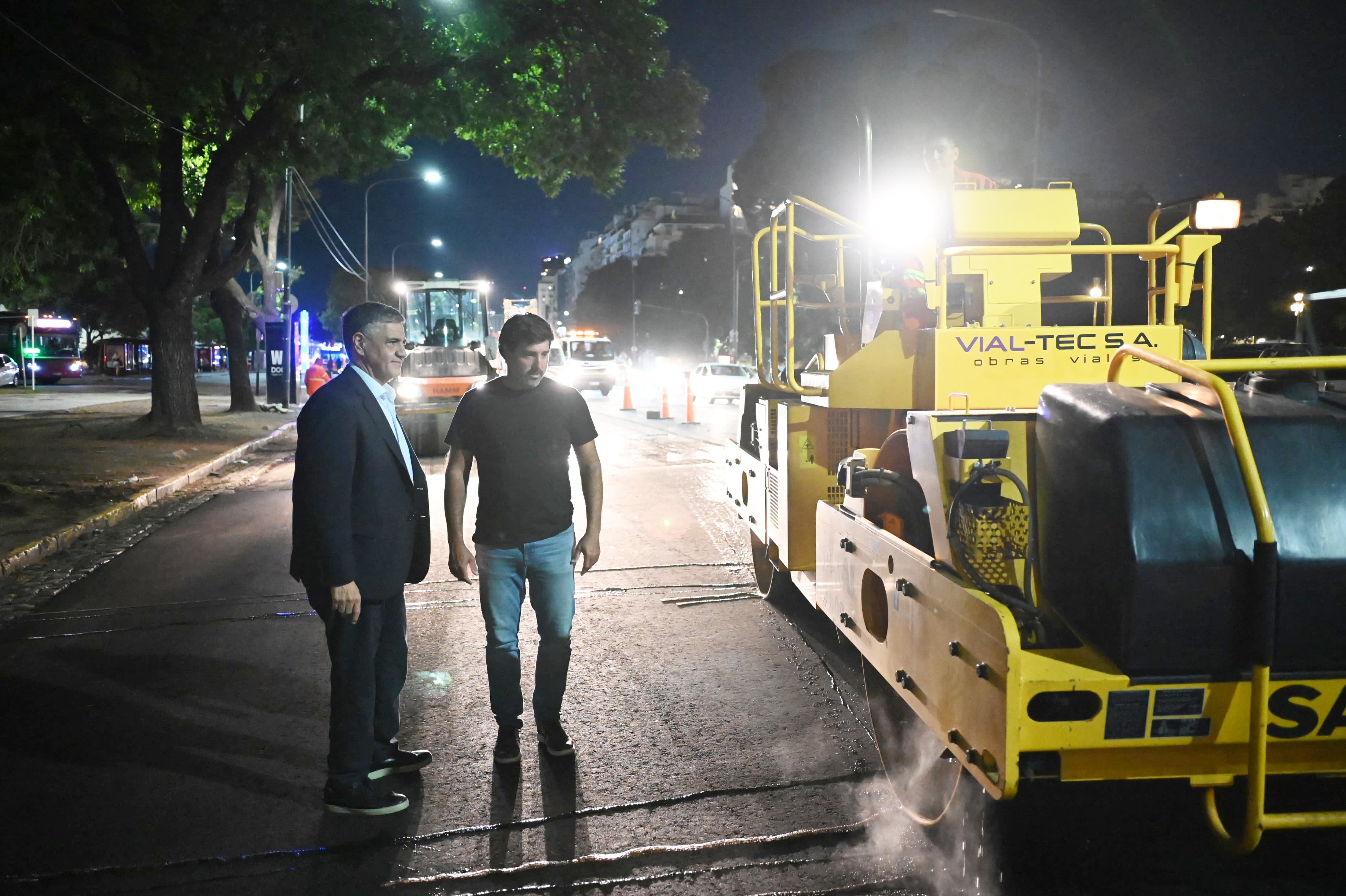 El Jefe de Gobierno, Jorge Macri, supervisó los trabajos de repavimentación en la Avenida Figueroa Alcorta. Foto: Rodolfo Pezzoni/GCBA