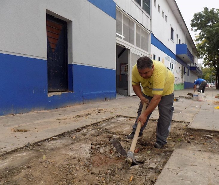 Readecuación del cronograma de la obra de reparación de aceras en la Comuna 9