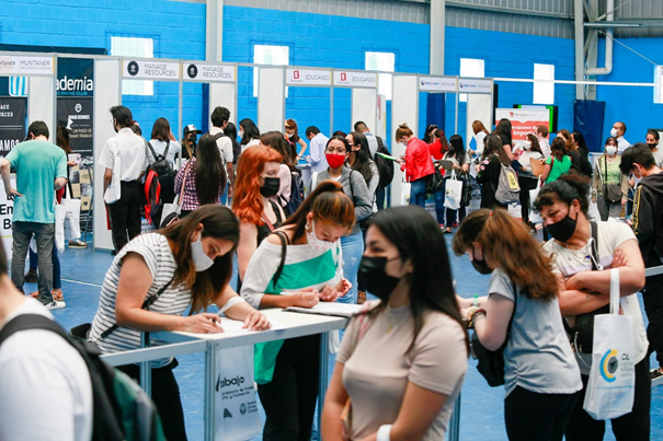 El Gobierno porteño realizó la última Expo Empleo Barrial del año