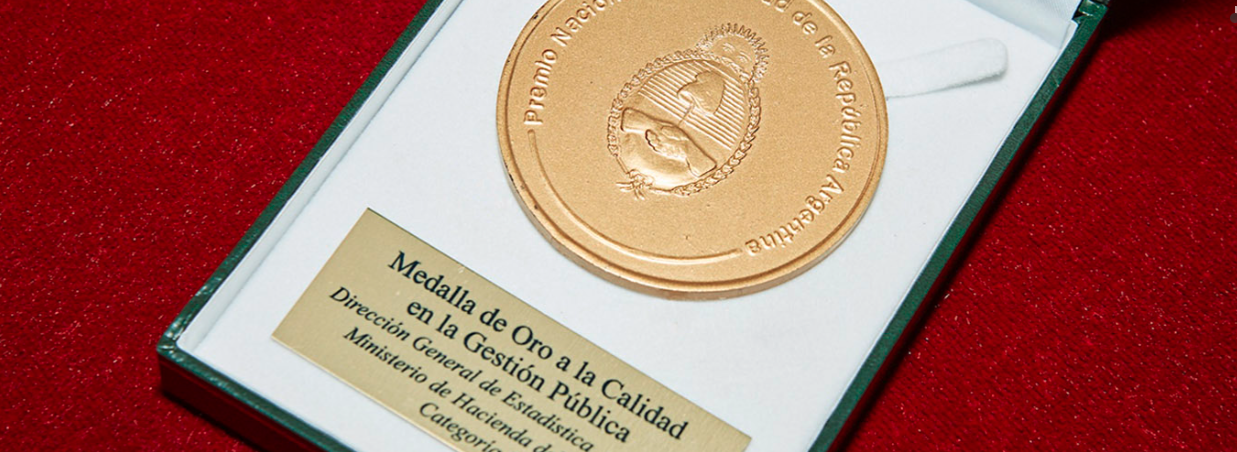 La Dirección General de Estadística y Censos es reconocida con la Medalla de Oro a la Calidad en la Gestión Pública.