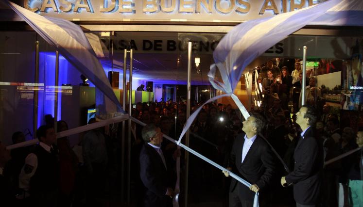 El jefe de Gobierno porteño, Mauricio Macri, inauguró esta noche la Casa de la Ciudad de Buenos Aires en Córdoba.