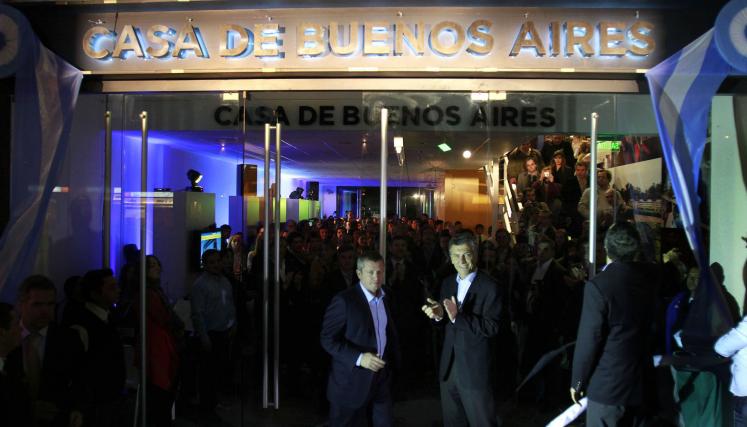 El jefe de Gobierno porteño, Mauricio Macri, inauguró esta noche la Casa de la Ciudad de Buenos Aires en Córdoba.