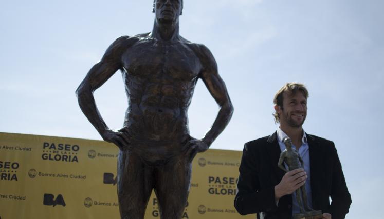 La escultura de José Meolans se sumó al Paseo de la Gloria. Foto de Deportes/GCBA.
