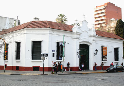 El Ministerio de Cultura reabrir el prximo sbado, en el Museo de Arte Espaol Enrique Larreta, tres salas de exposicin permanente que fueron recientemente acondicionadas. 