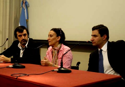 El Ministro de Desarrollo Social, Esteban Bullrich, y la vicejefa de Gobierno, Gabriela Michetti, anunciaron los nuevos planes sociales de la Subsecretara de Fortalecimiento Familiar y Comunitario para combatir la pobreza. 