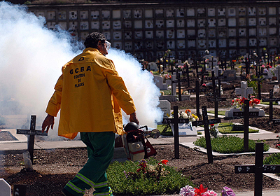El Ministerio de Ambiente y Espacio Pblico del Gobierno de la Ciudad de Buenos Aires contina realizando fumigaciones preventivas ante la aparicin de dengue. Foto: GCBA.