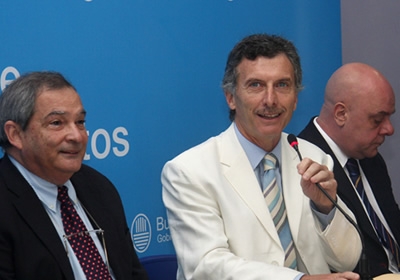 El jefe de Gobierno porte�o, Mauricio Macri y el Ministro de Salud, Jorge Lemus, brindaron una conferencia de prensa donde informaron sobre los alcances de la campa�a contra el dengue. Foto Silvina Arrastia-gv/GCBA.