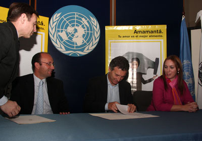 El jefe de Gobierno de la Ciudad de Buenos Aires, Mauricio Macri, firm un convenio de cooperacin con el Fondo de las Naciones Unidas para la Infancia (UNICEF). Foto: Silvina Arrastia/GCBA.