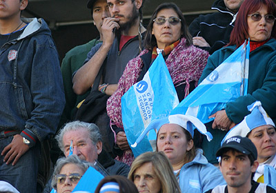 Los vecinos de Buenos Aires disfrutaron del partido Argentina - Grecia en la pantalla gigante ubicada en el anfiteatro de Parque Centenario. Foto: GCBA.