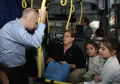 El jefe de Gabinete porteo, Horacio Rodrguez Larreta, anunci la incorporacin de nuevas unidades de buses al servicio de Metrobus. Foto Nahuel Padrevecchi-gv/GCBA.-