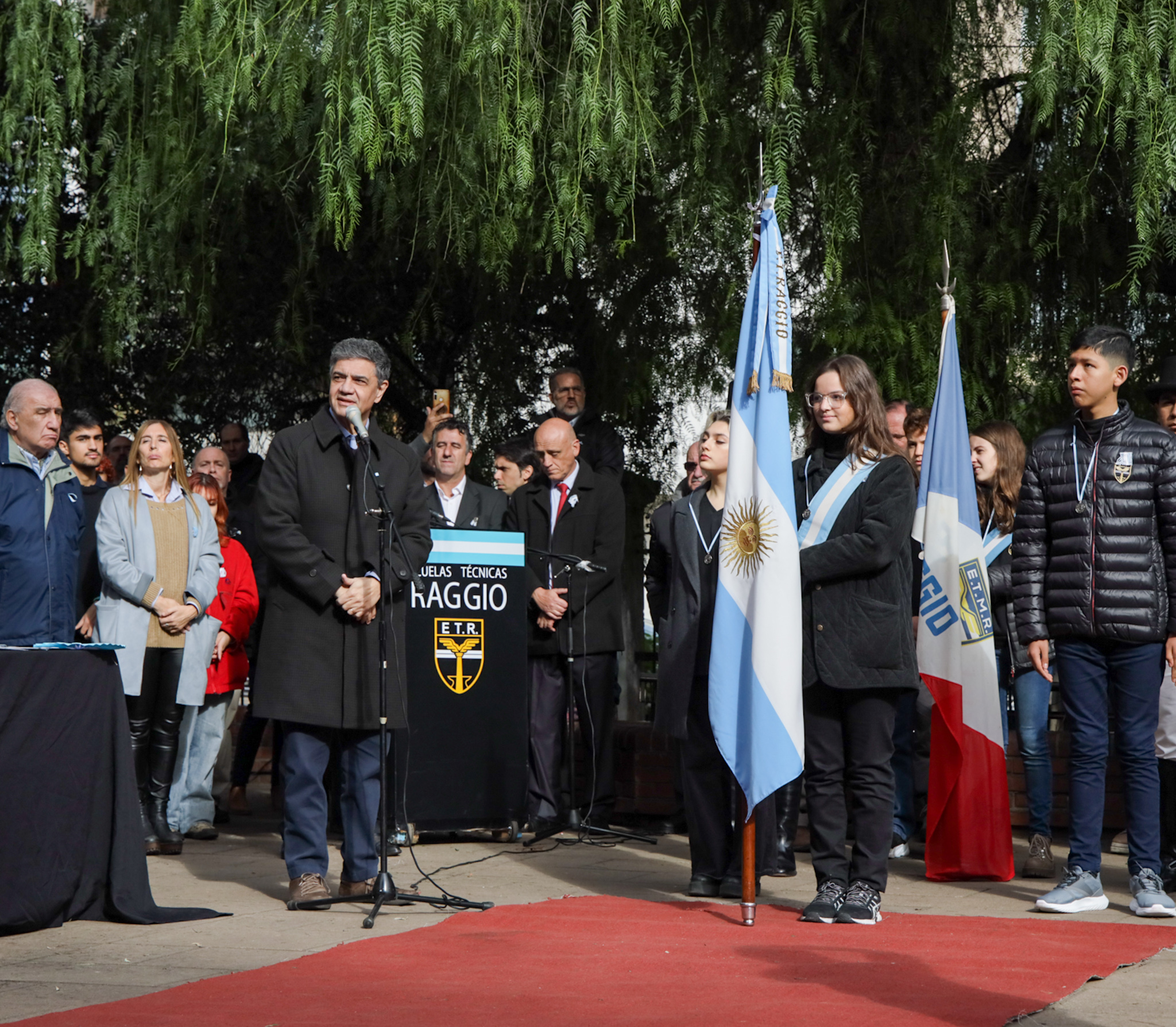 En la Ciudad  Jorge Macri participó un acto por el 25 de Mayo en la Escuela Raggio