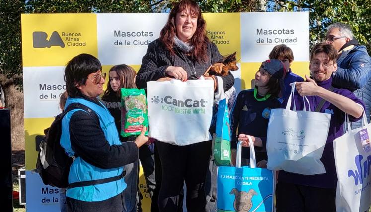 Jornada de Adopción de Mascotas