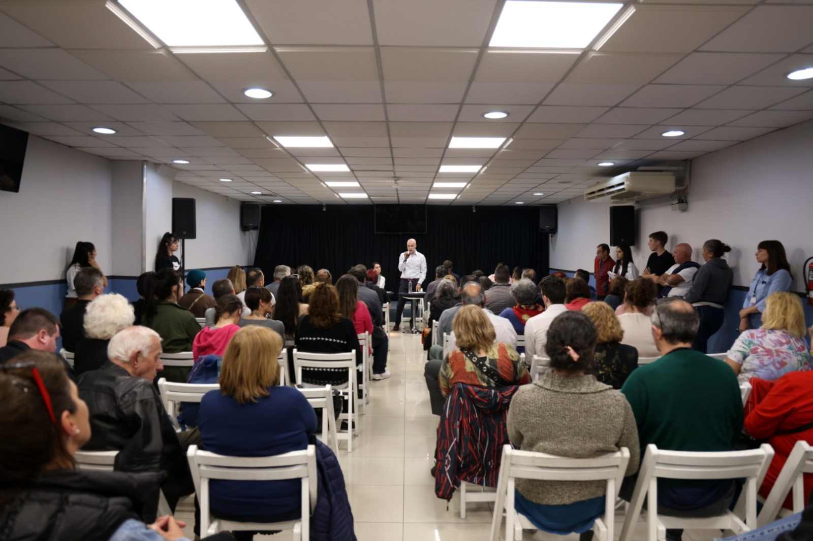 Reunión de vecinos con Horacio en Boedo  