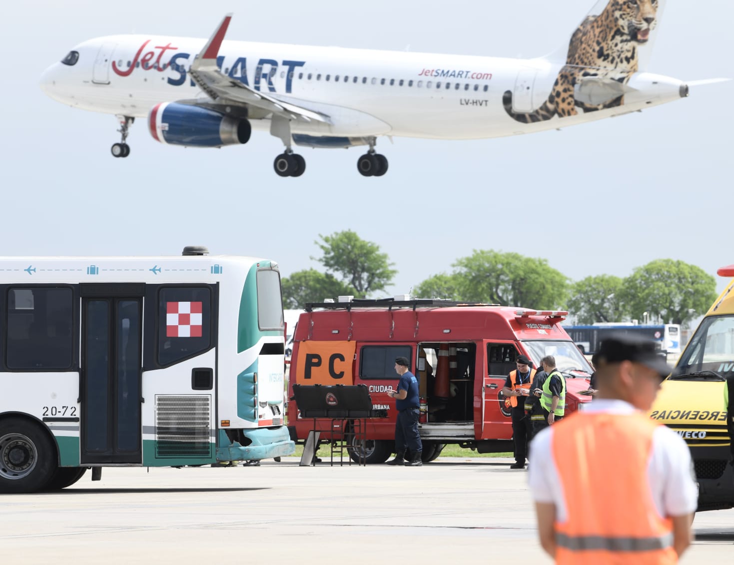 Los equipos porteños de Emergencias y Seguridad realizaron un simulacro de accidente en Aeroparque