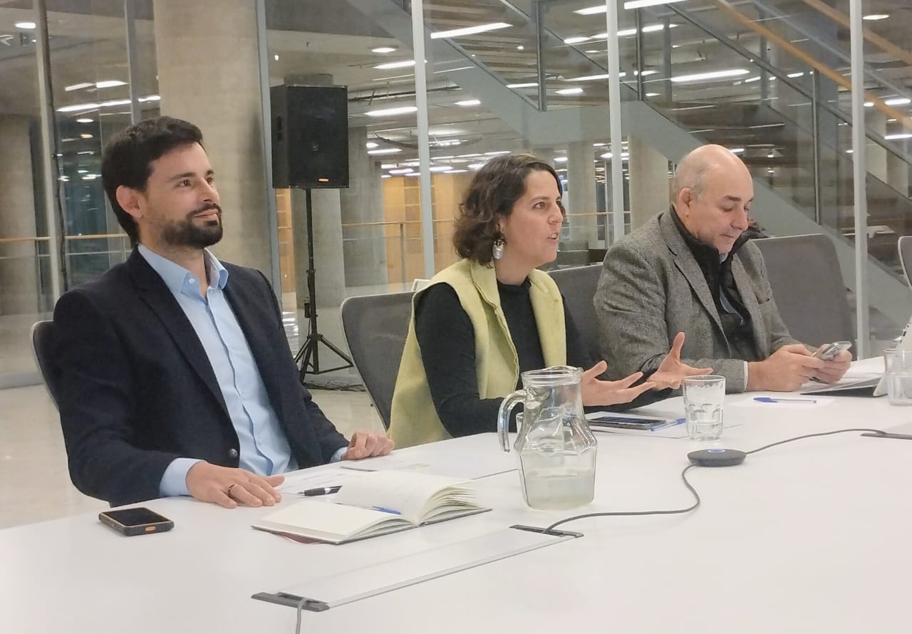 Seminario sobre el impacto de la IA en las campañas políticas