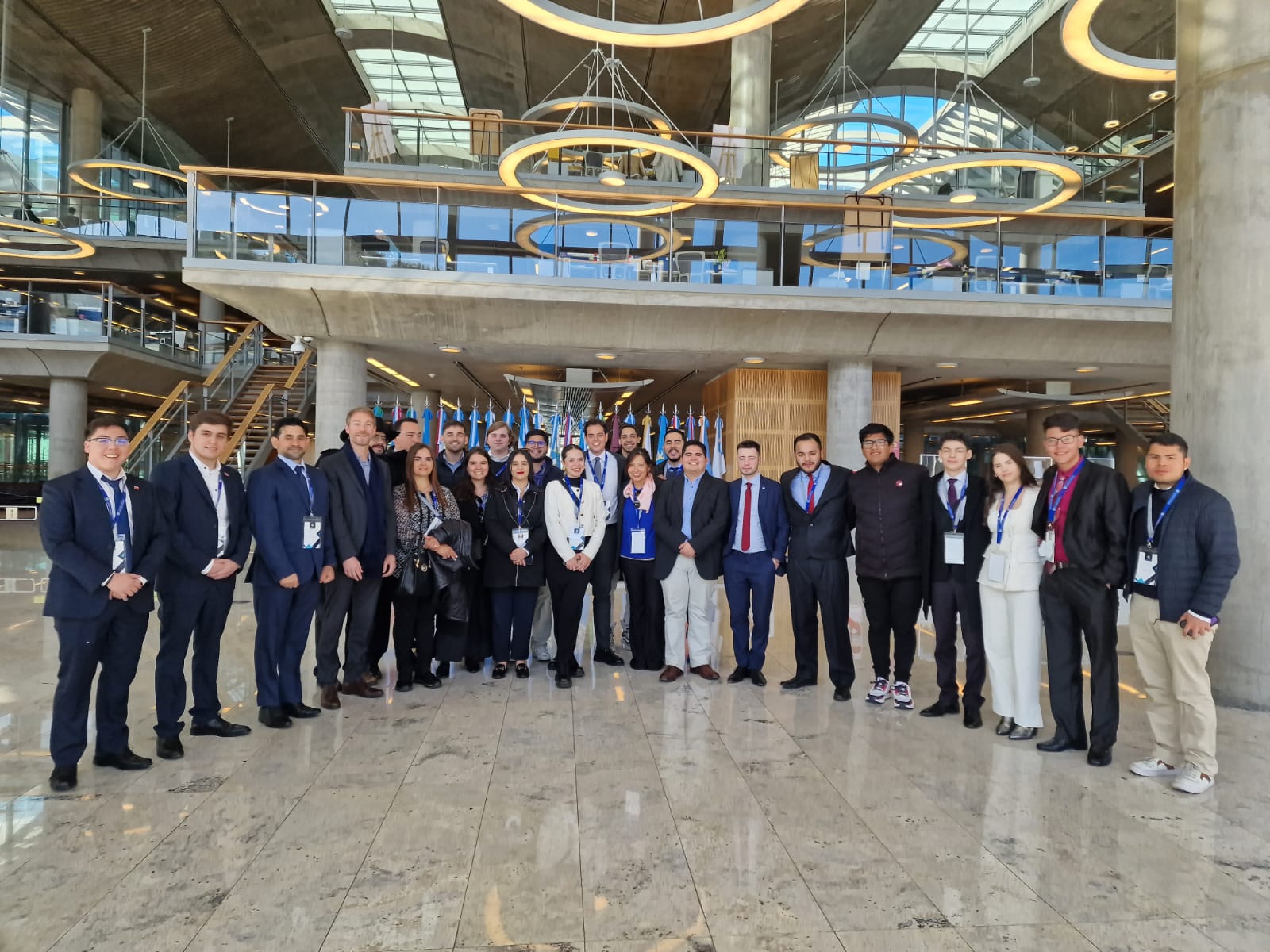 La Ciudad recibió a jóvenes líderes de América Latina del Instituto Václav Havel