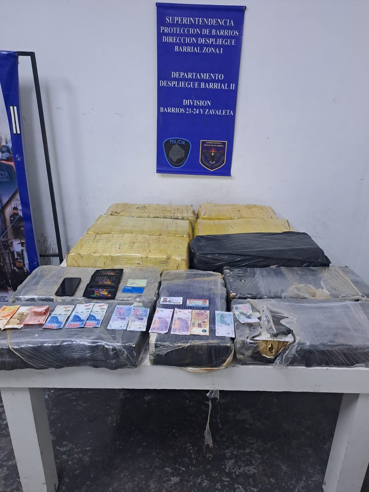 Secuestraron casi 156 kilos de marihuana a raíz de un control vehicular en el Barrio 21-24