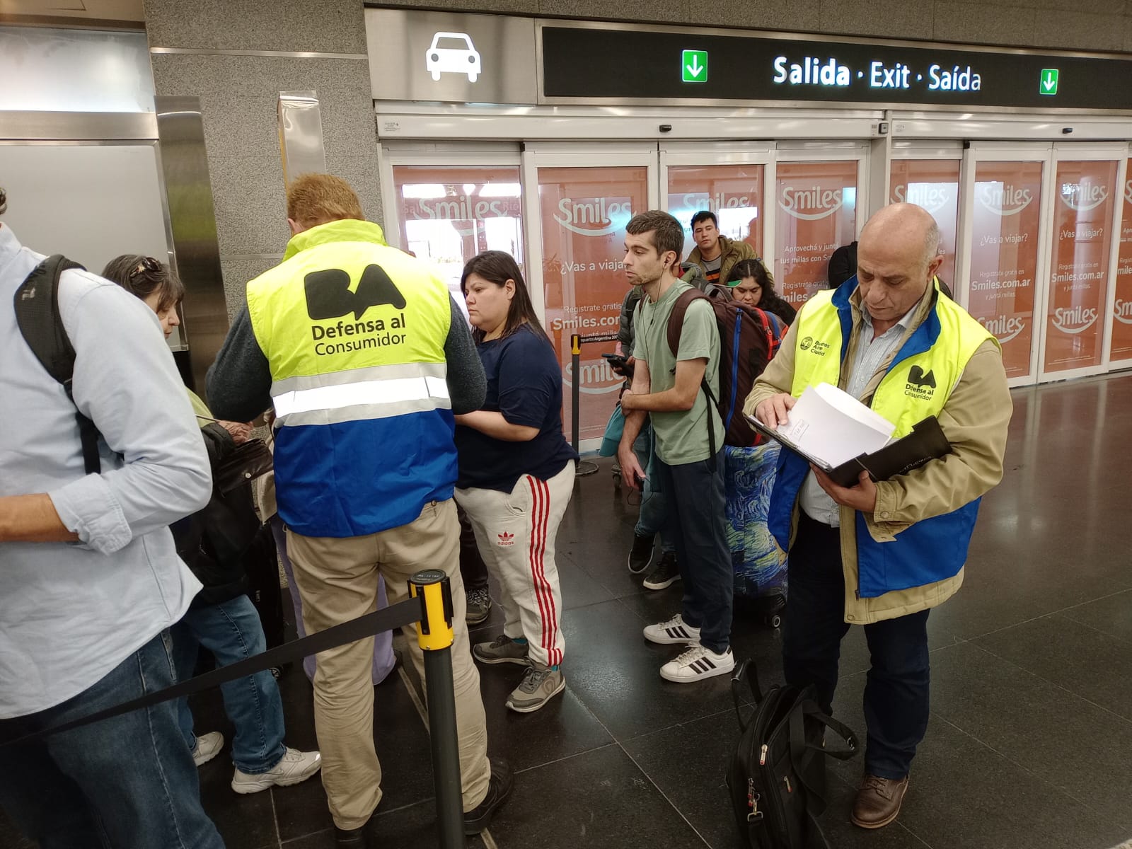 Defensa al Consumidor de la Ciudad detectó irregularidades en comercios de Aeroparque y prevé sanciones