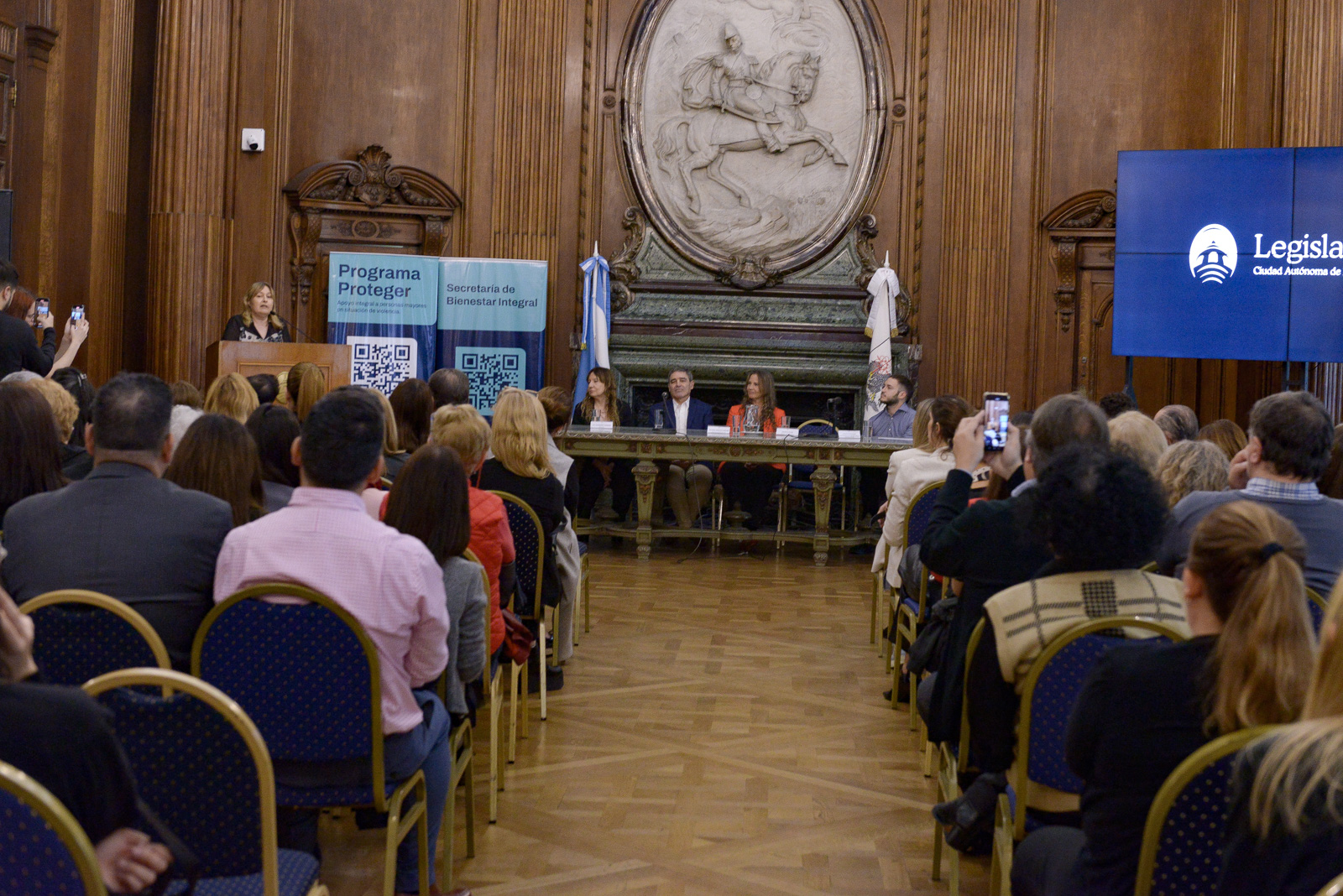 Reconocimiento al Dispositivo de Alojamiento Protegido para personas mayores de la Ciudad en la Legislatura porteña