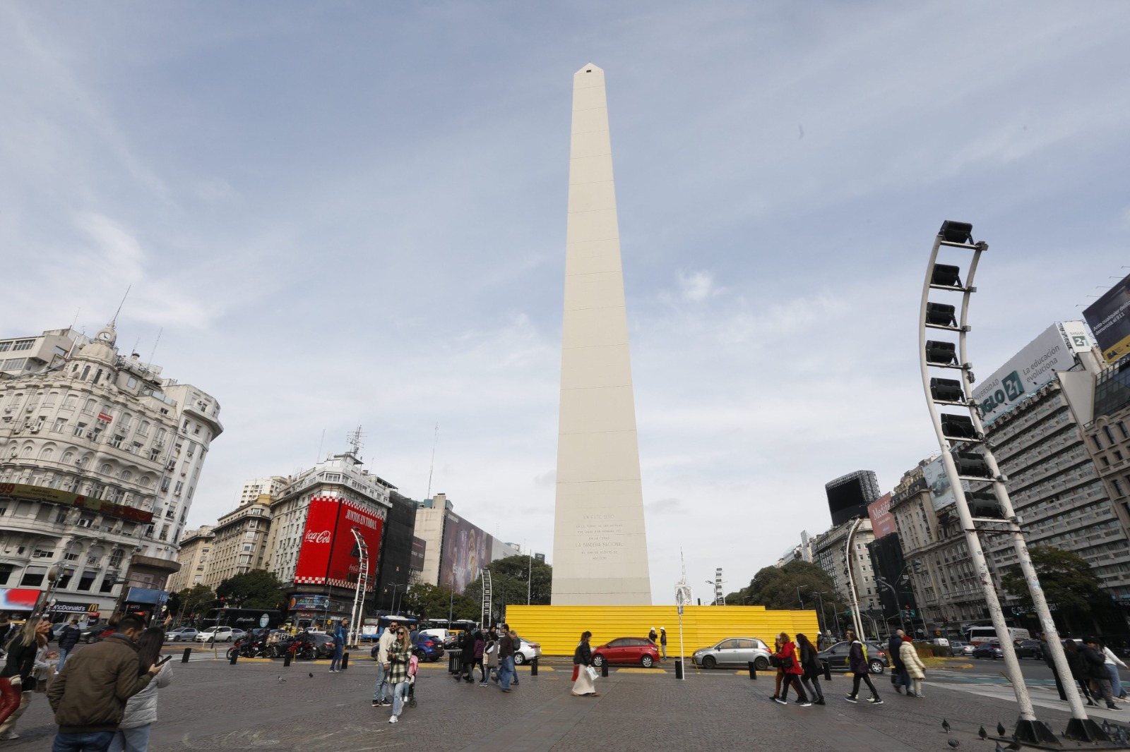 Qué está pasando dentro del Obelisco 