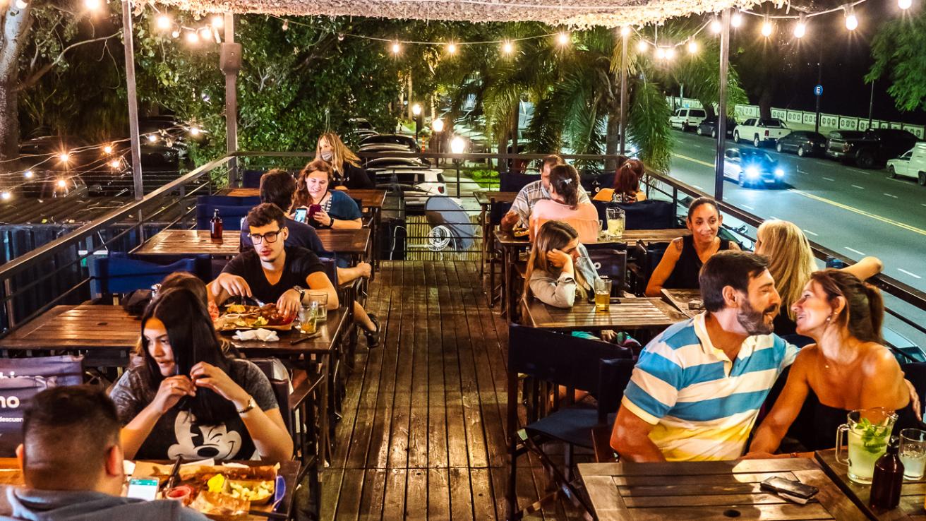 Patio Costanera Norte