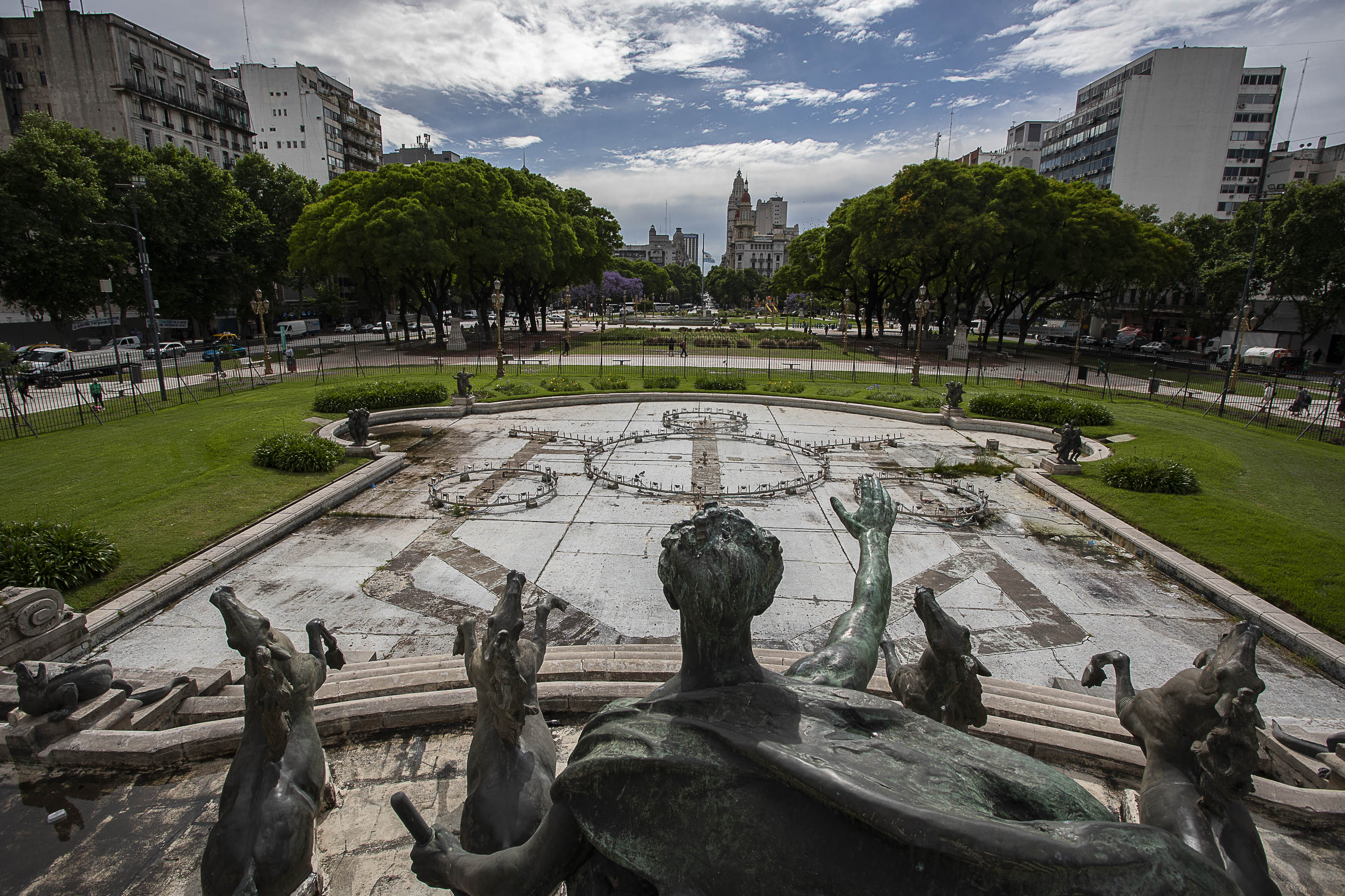 Navidad en la Ciudad: feria navideña, música, aguas danzantes y una visita al recién restaurado Monumento a los Dos Congresos