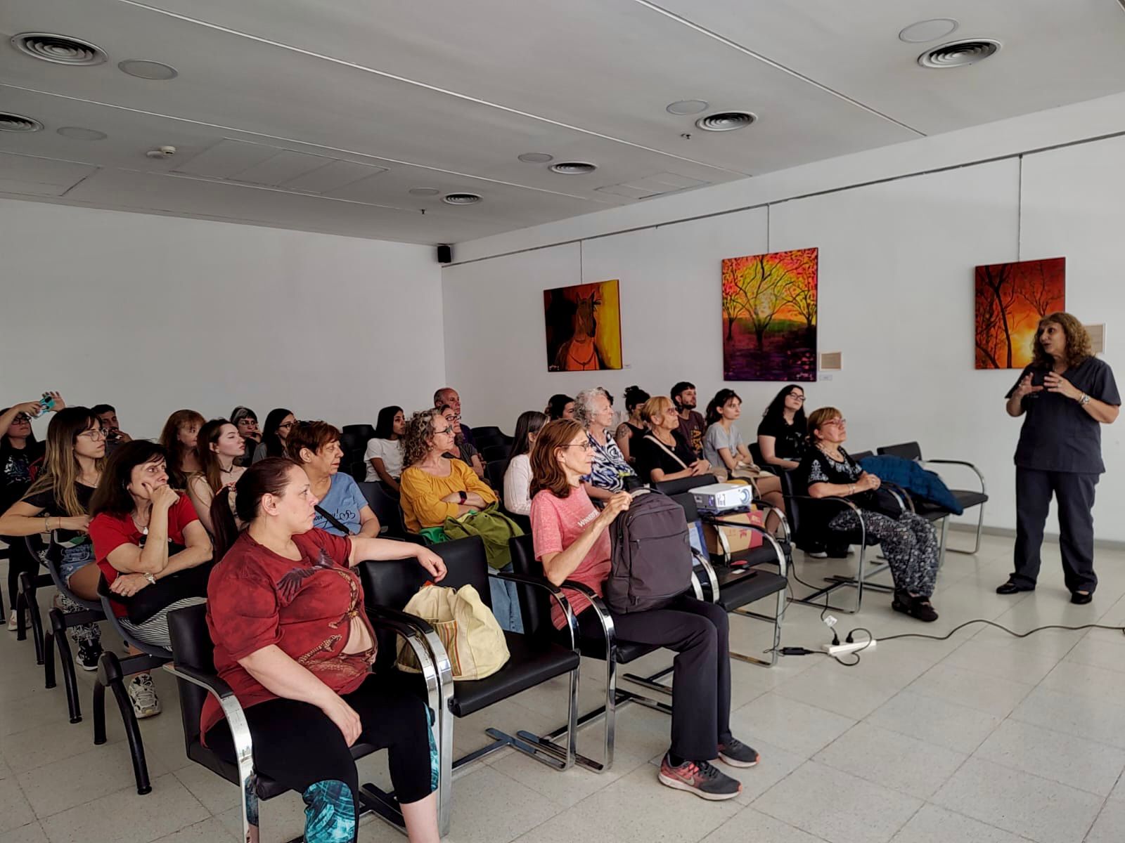 Vecinos participaron de un taller sobre miedos y fobias en perros y gatos