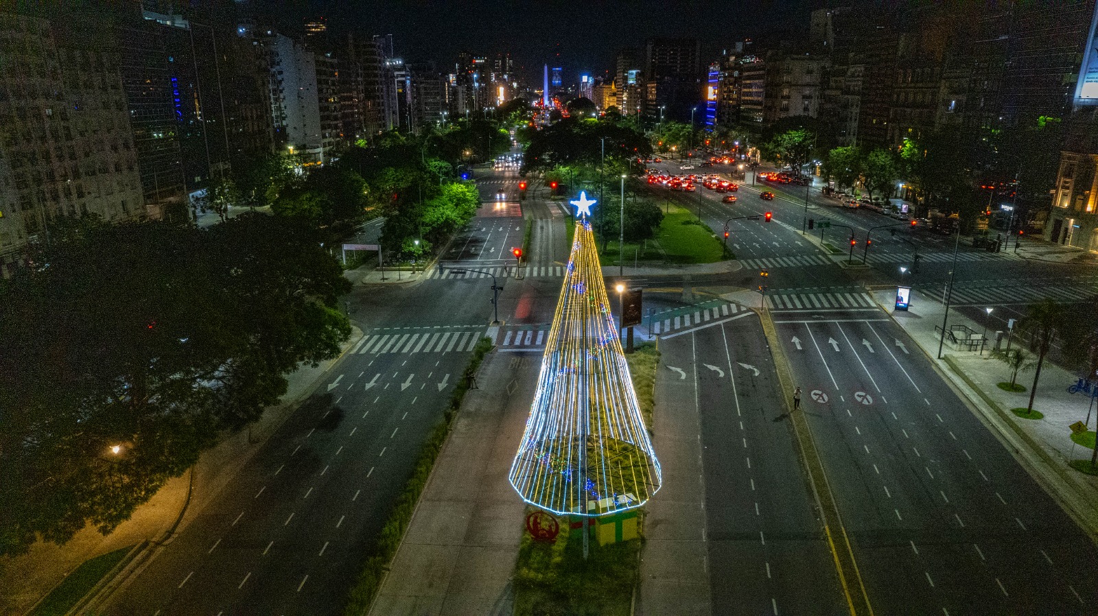 Navidad en la Ciudad: las comunas porteñas se adornan con decoración navideña