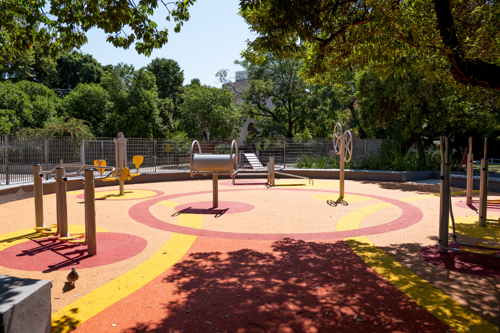 Renovamos las postas aeróbicas en la Plaza Inmigrantes de Armenia