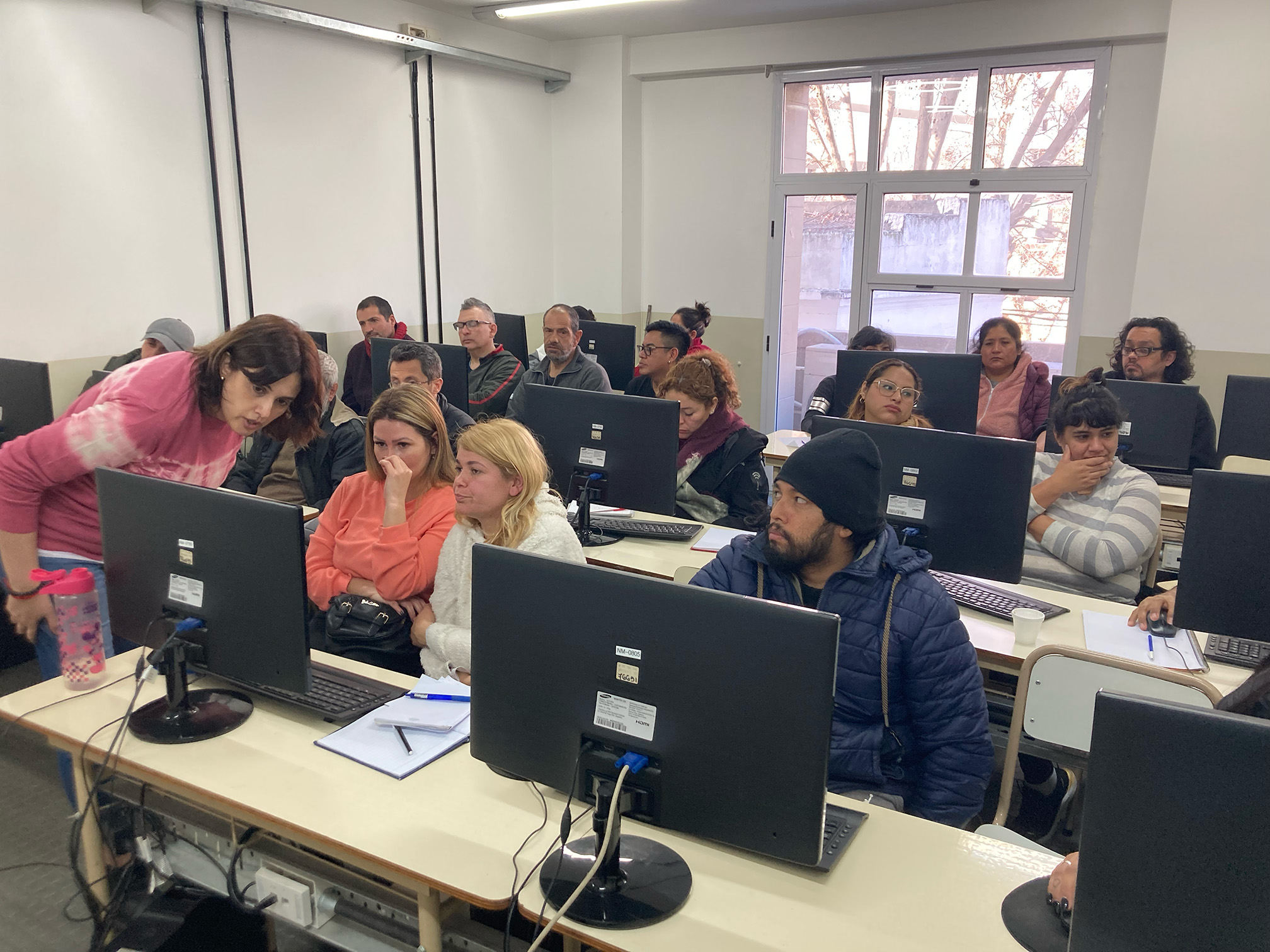 Nuevos proyectos de inclusión financiera y tecnológica para personas residentes de CIS