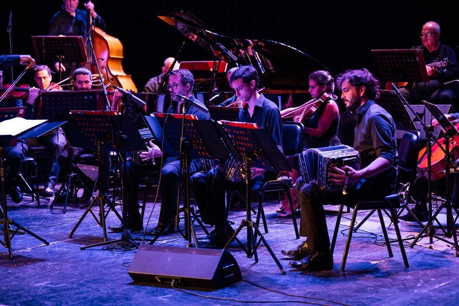 Homenaje a Carlos García por la Orquesta del Tango de Buenos Aires