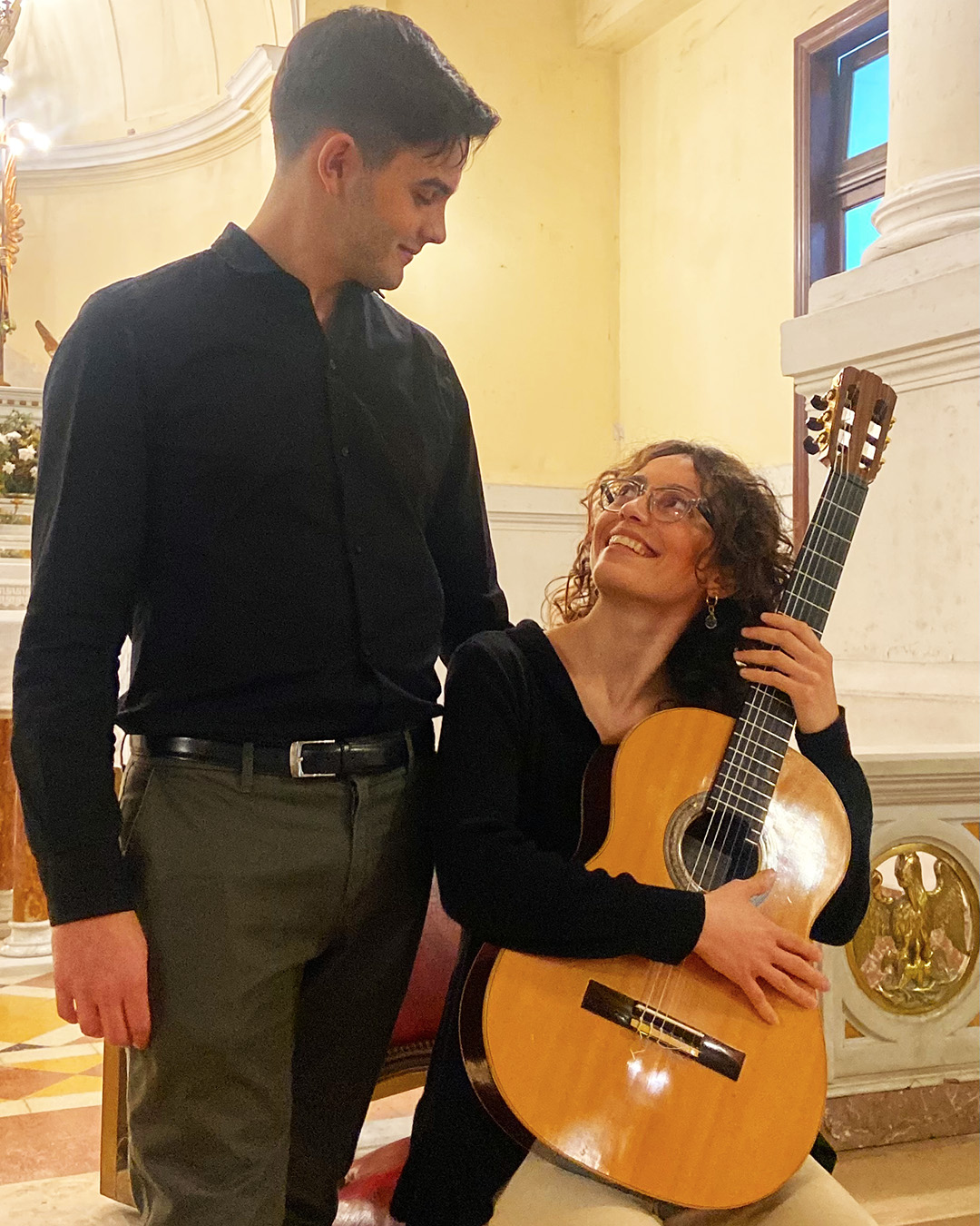 El Saavedra le pone música al barrio: Dúo Florán en concierto