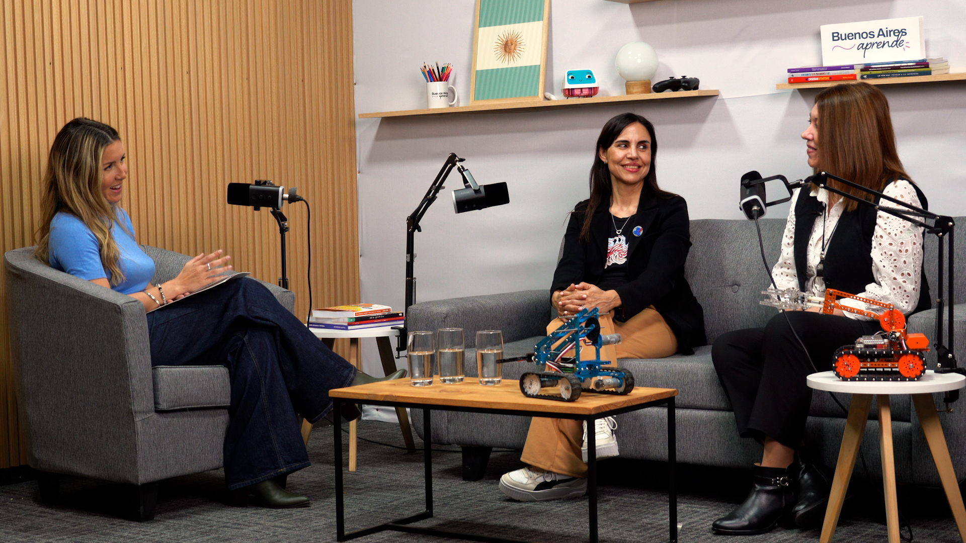 Inteligencia artificial y celulares en las aulas: la mirada de dos docentes de la Ciudad