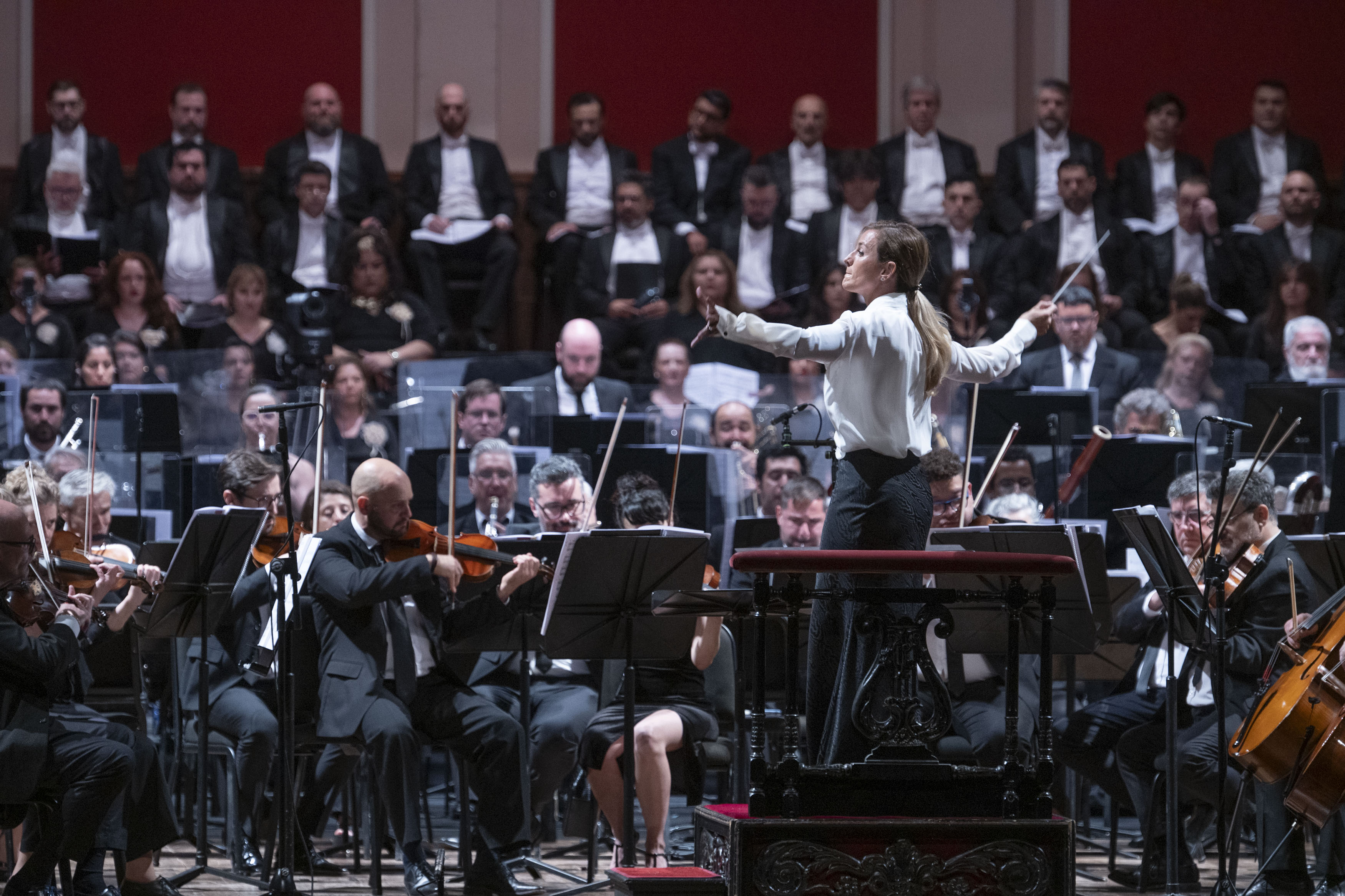Gala lírica: 100 años del coro y la orquesta estables del Teatro Colón
