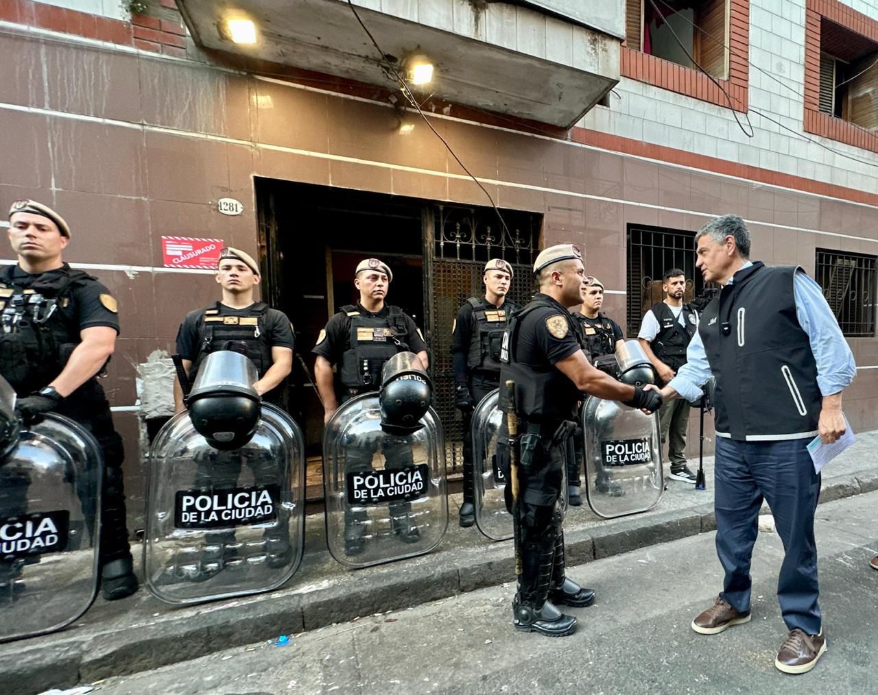 La Ciudad recuperó en Constitución un hotel usurpado que era una cueva de delincuentes