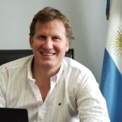 imagen de funcionario