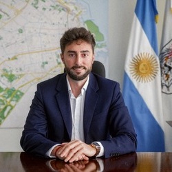 imagen de funcionario