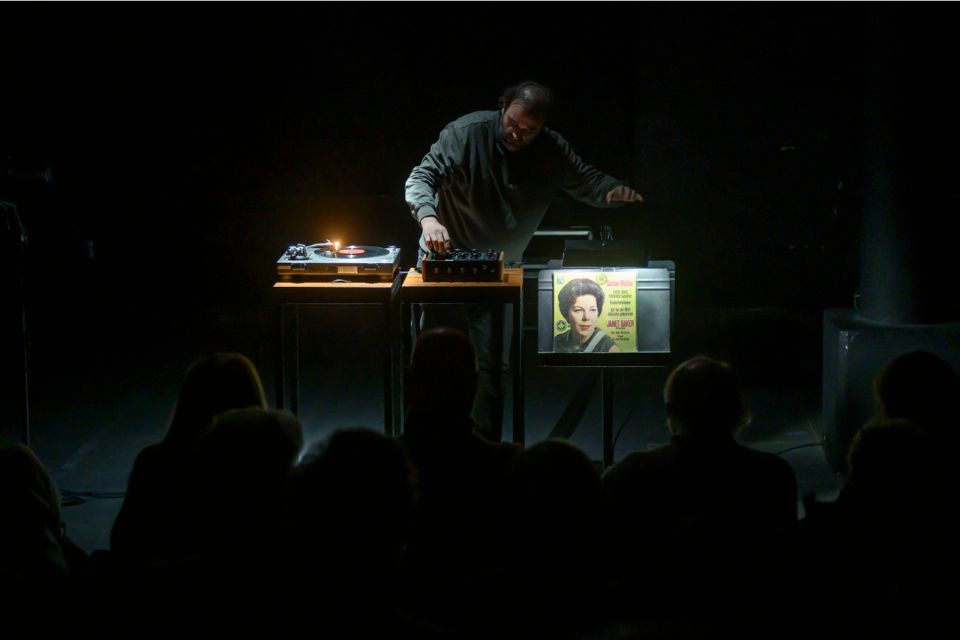 Escuchas Musicales Performáticas