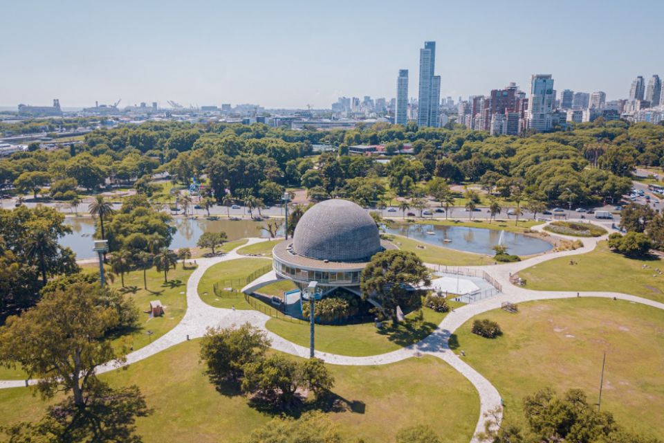 A cielo abierto: arte y ciencia se encuentran en el Planetario