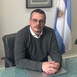 imagen de funcionario