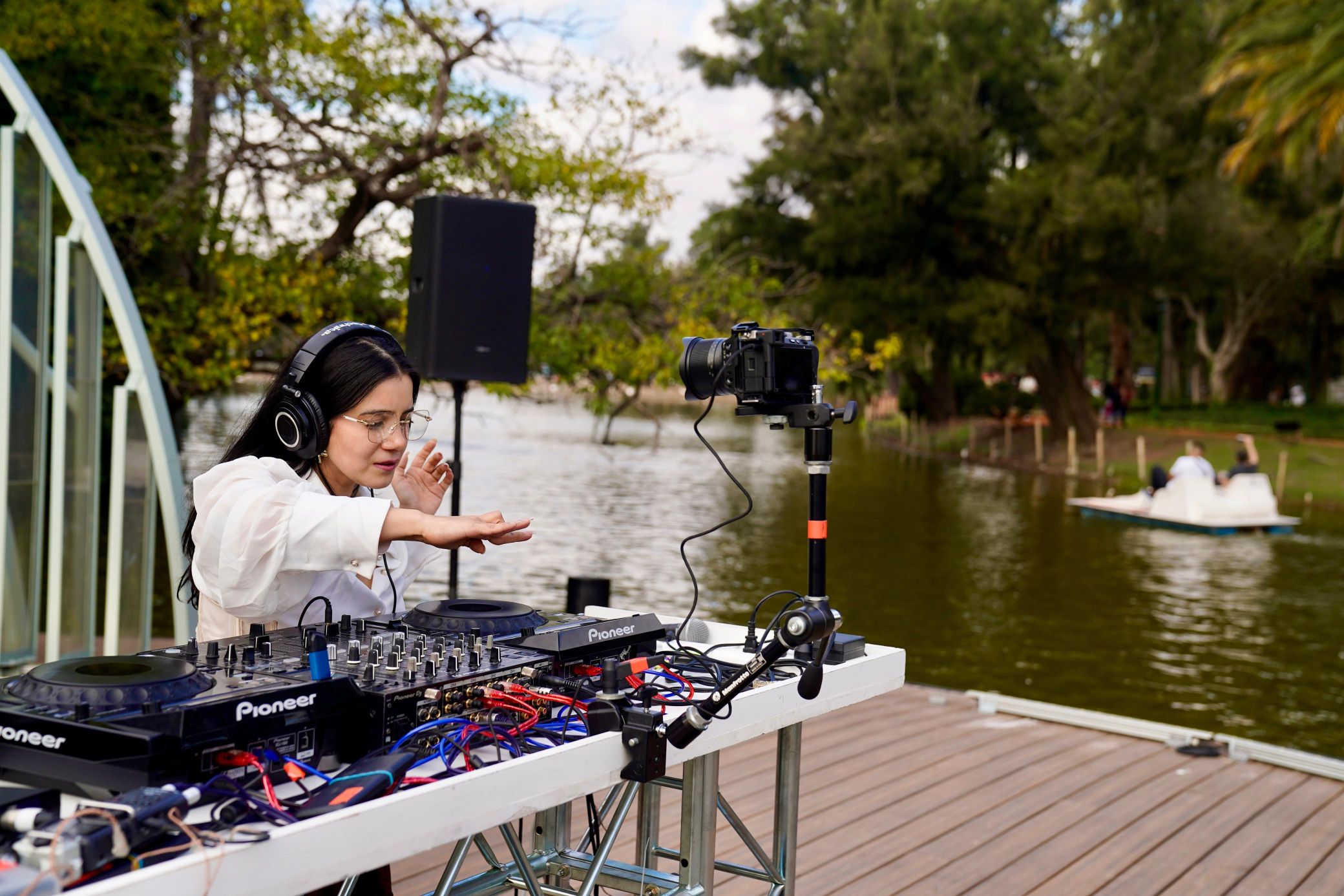 Cósmica DJ en El Rosedal