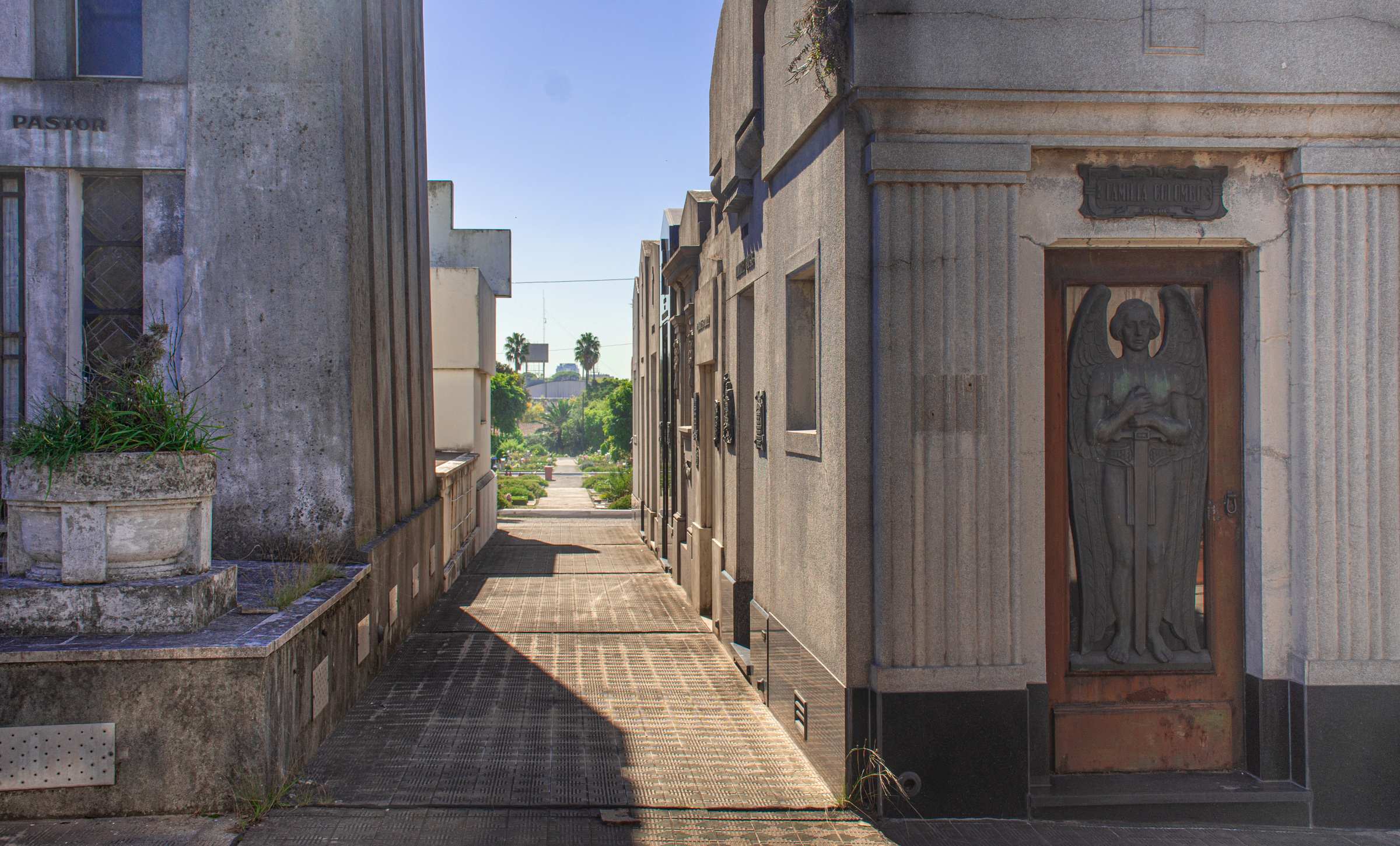 Visita guiada al Cementerio de Flores 4