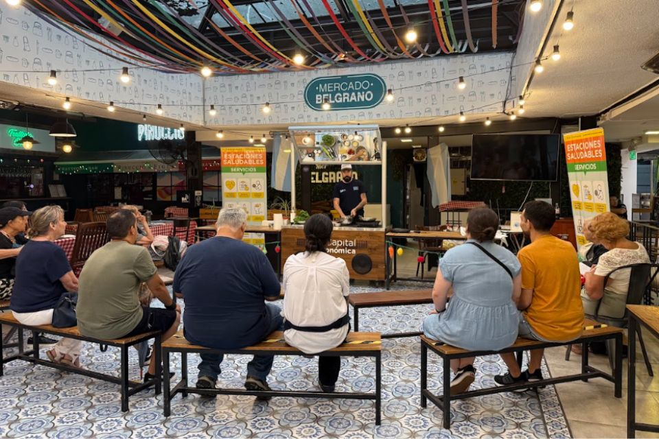 Experiencia gastronómica en el Mercat Villa Crespo