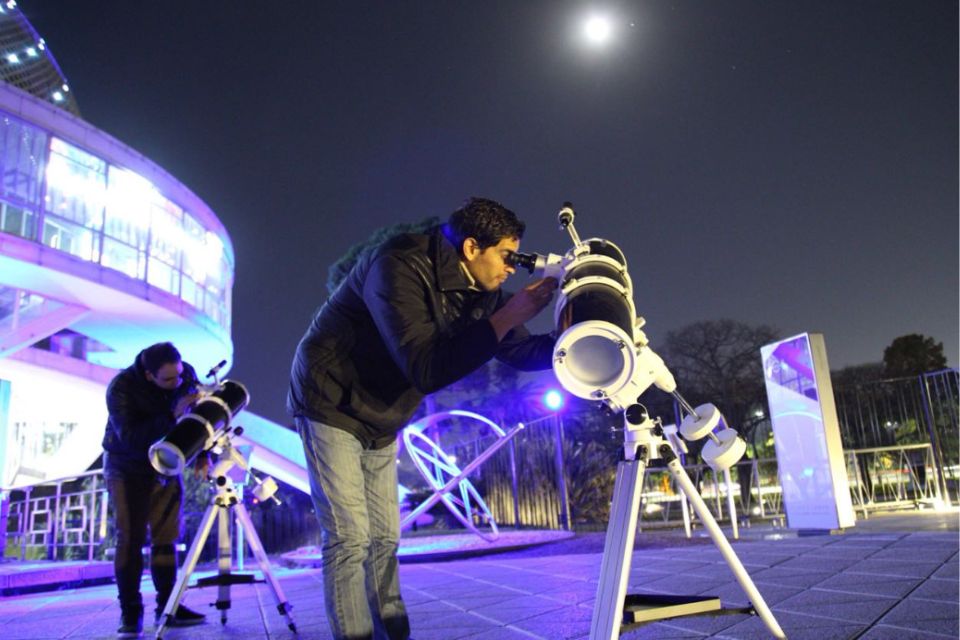 Viaje a la Luna en el Planetario