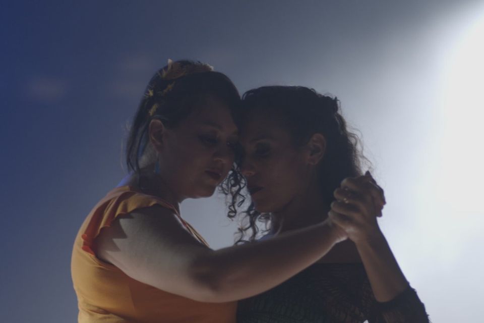 "Disitango, un abrazo feminista" de Valérie Loewensberg