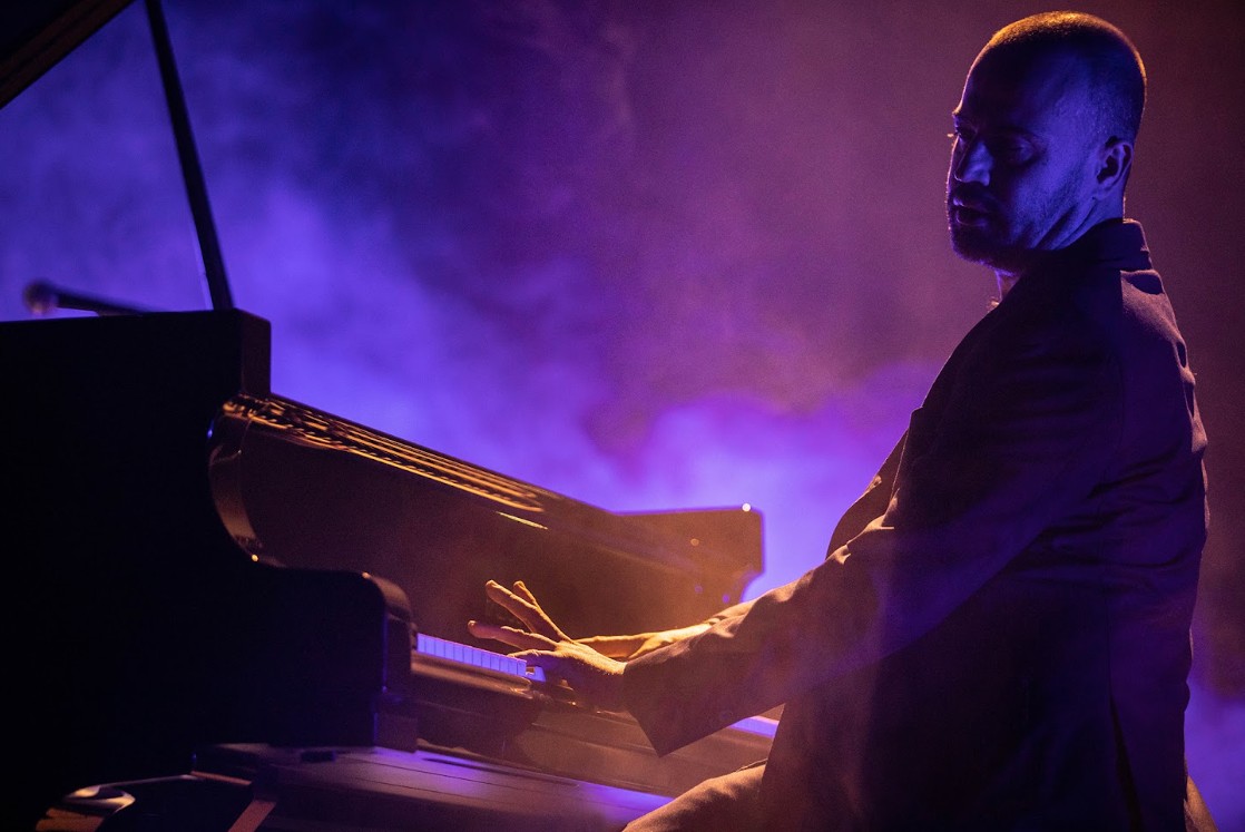 OJOS DE GATO | Giovanni Guidi e banda in concerto