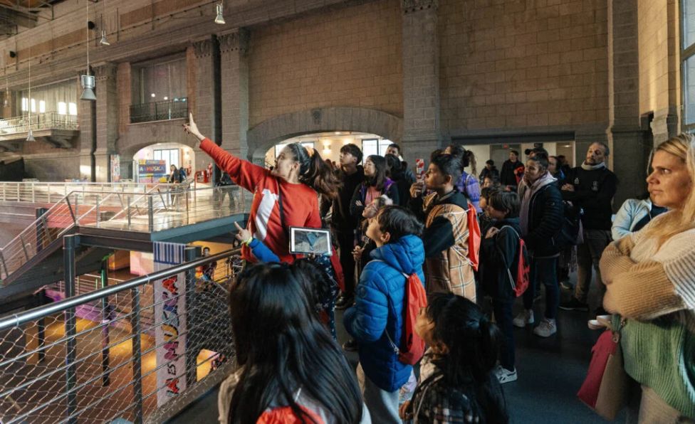 Circus Stories: Playful guided tour for the whole family