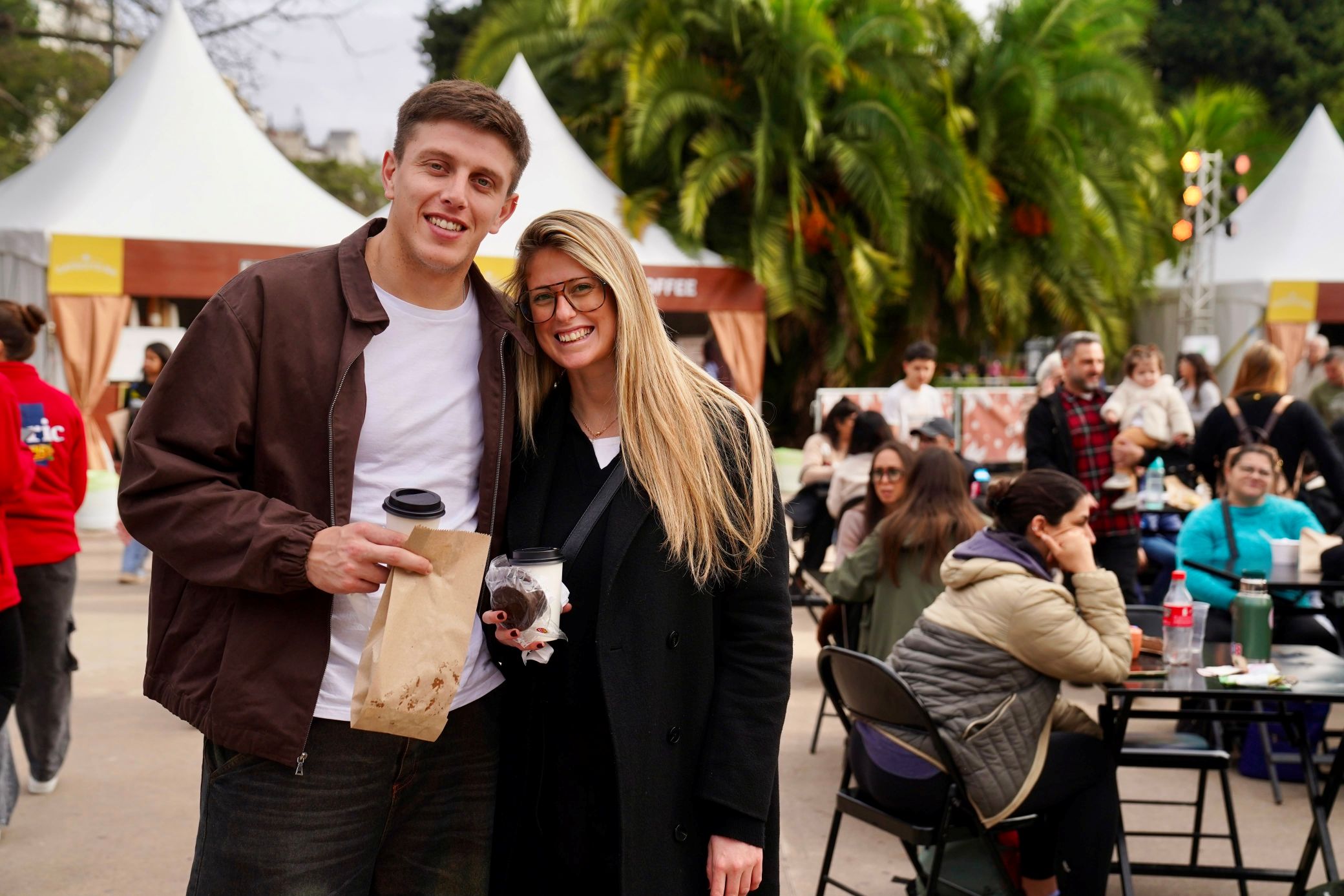 Cafecito BA llegó a Caballito con café, música y propuestas al aire libre